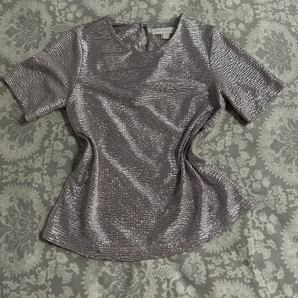 Top - Picture 2 of 2